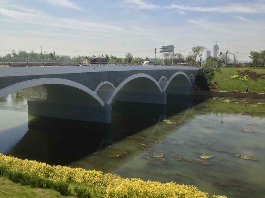 小清河綜合治理二期工程 (1)：榮獲濟(jì)南市市政金杯示范工程、山東省市政金杯示范工程等榮譽(yù)稱號(hào).jpg